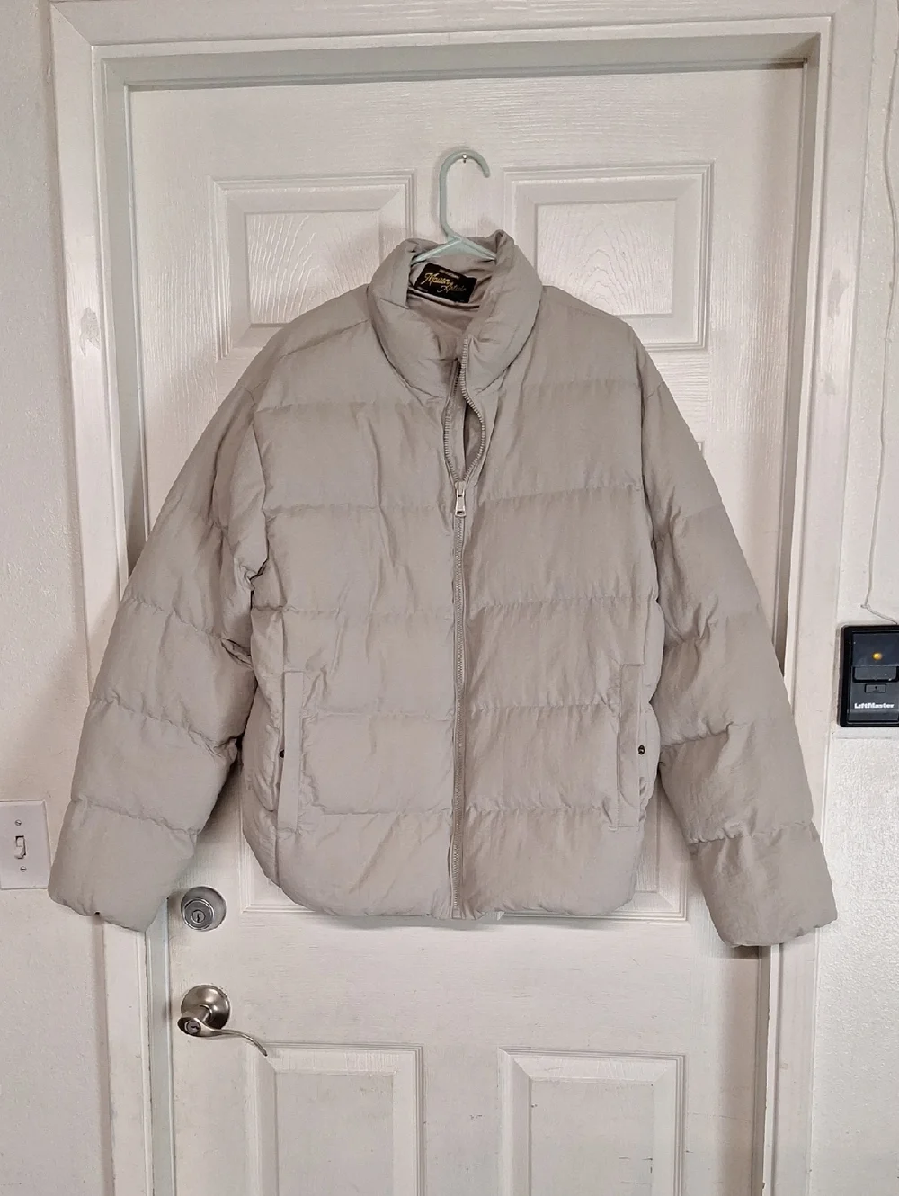 Maison Article Puffer jacket Off White Tan Cream Men Size XL Nylon